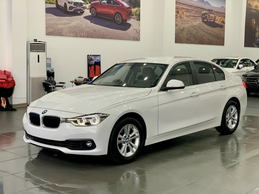 BMW 320i  BMW Việt Nam  Giá xe BMW 320i 2021